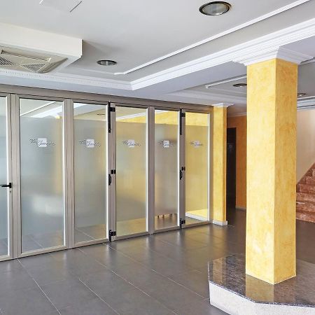 Hotel Villa Juanita 오그로브 외부 사진