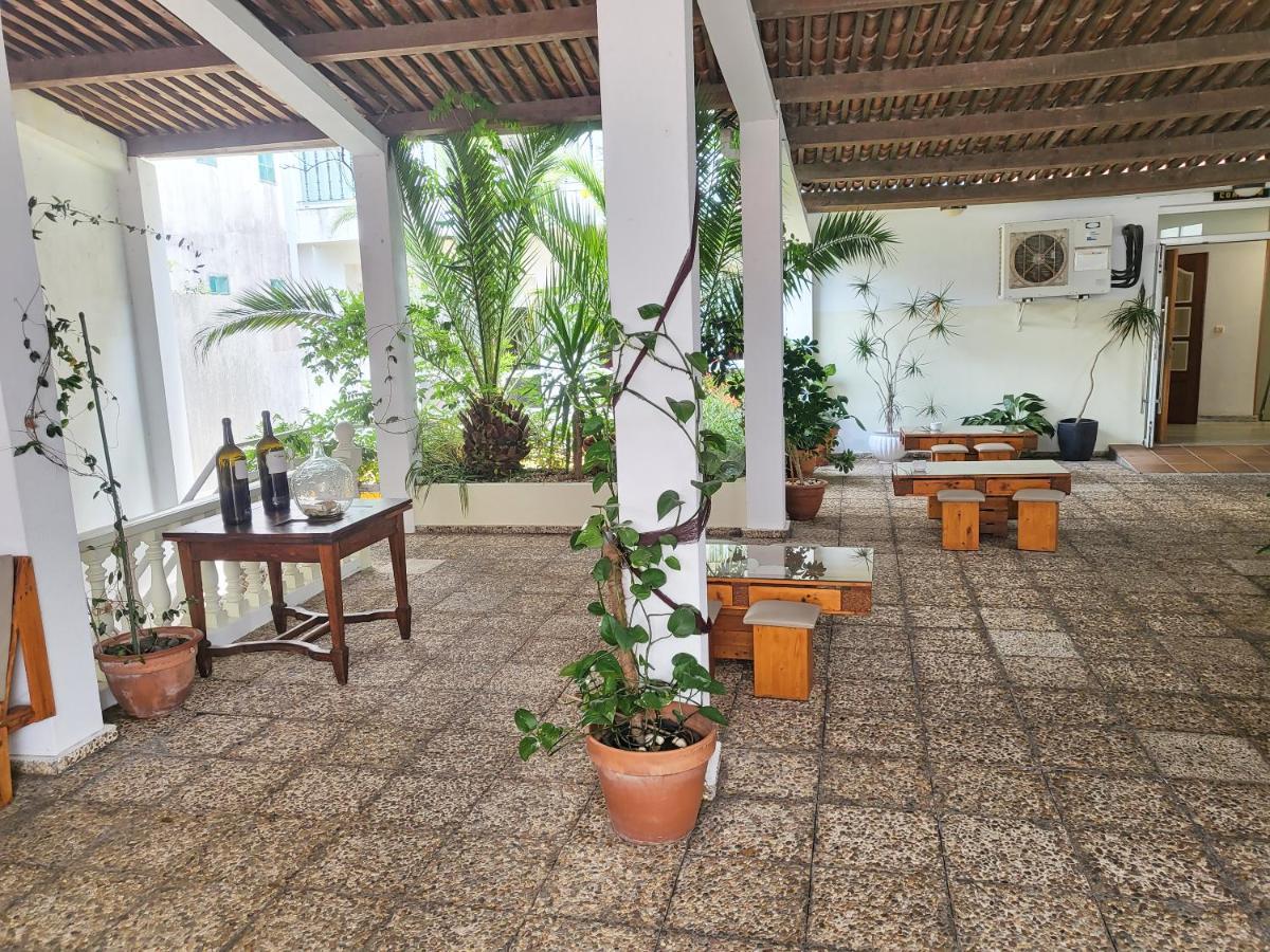 Hotel Villa Juanita 오그로브 외부 사진