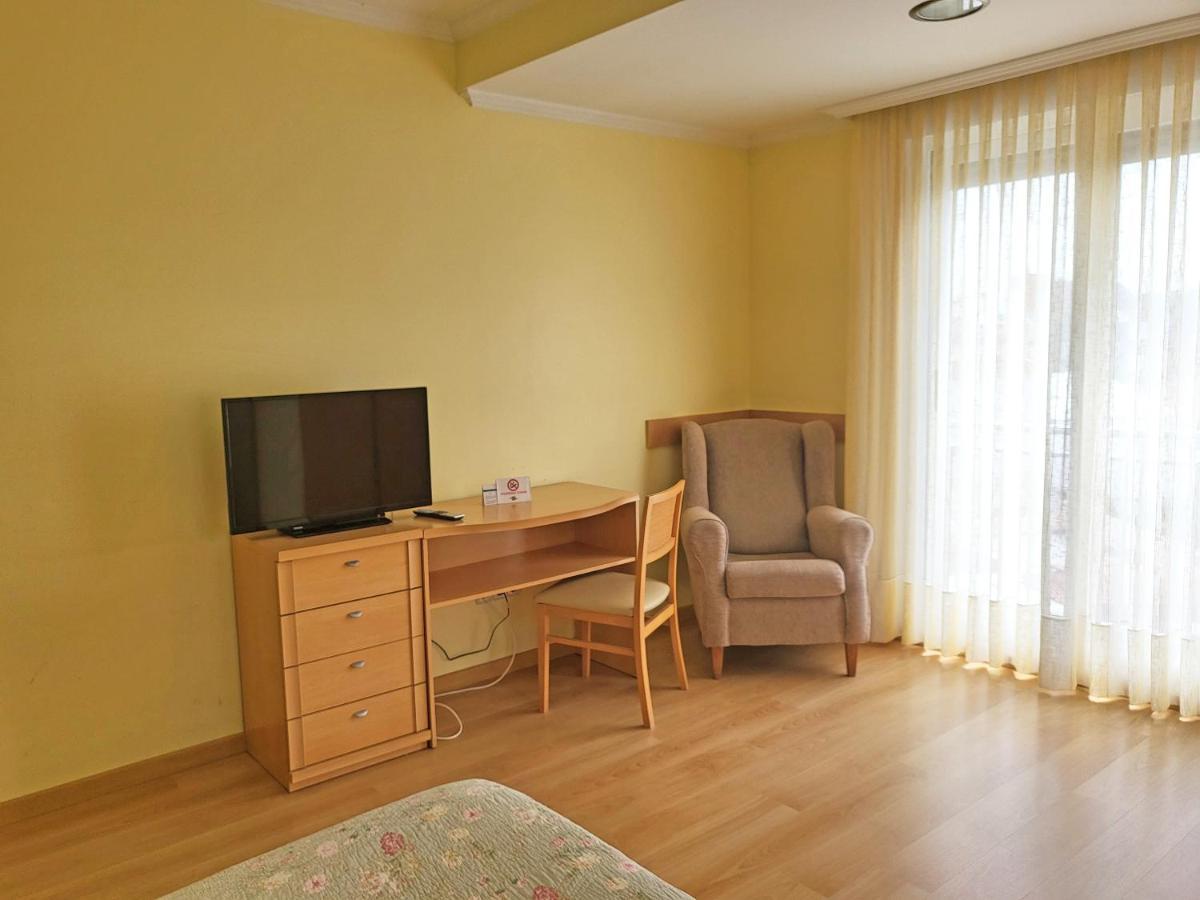 Hotel Villa Juanita 오그로브 외부 사진
